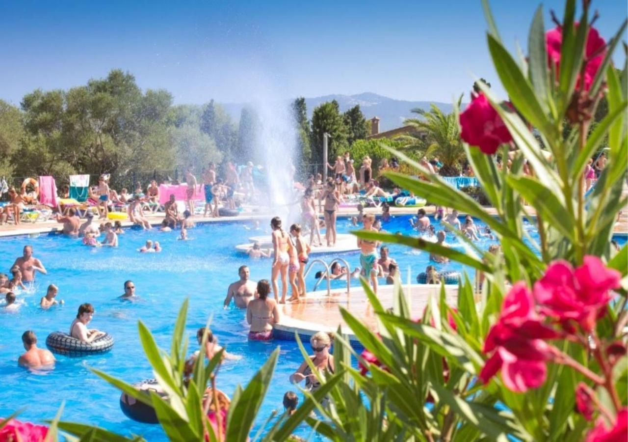 Castell Montgri - Mobile Homes By Lifestyle Holidays ลาเอสตาร์ติต ภายนอก รูปภาพ